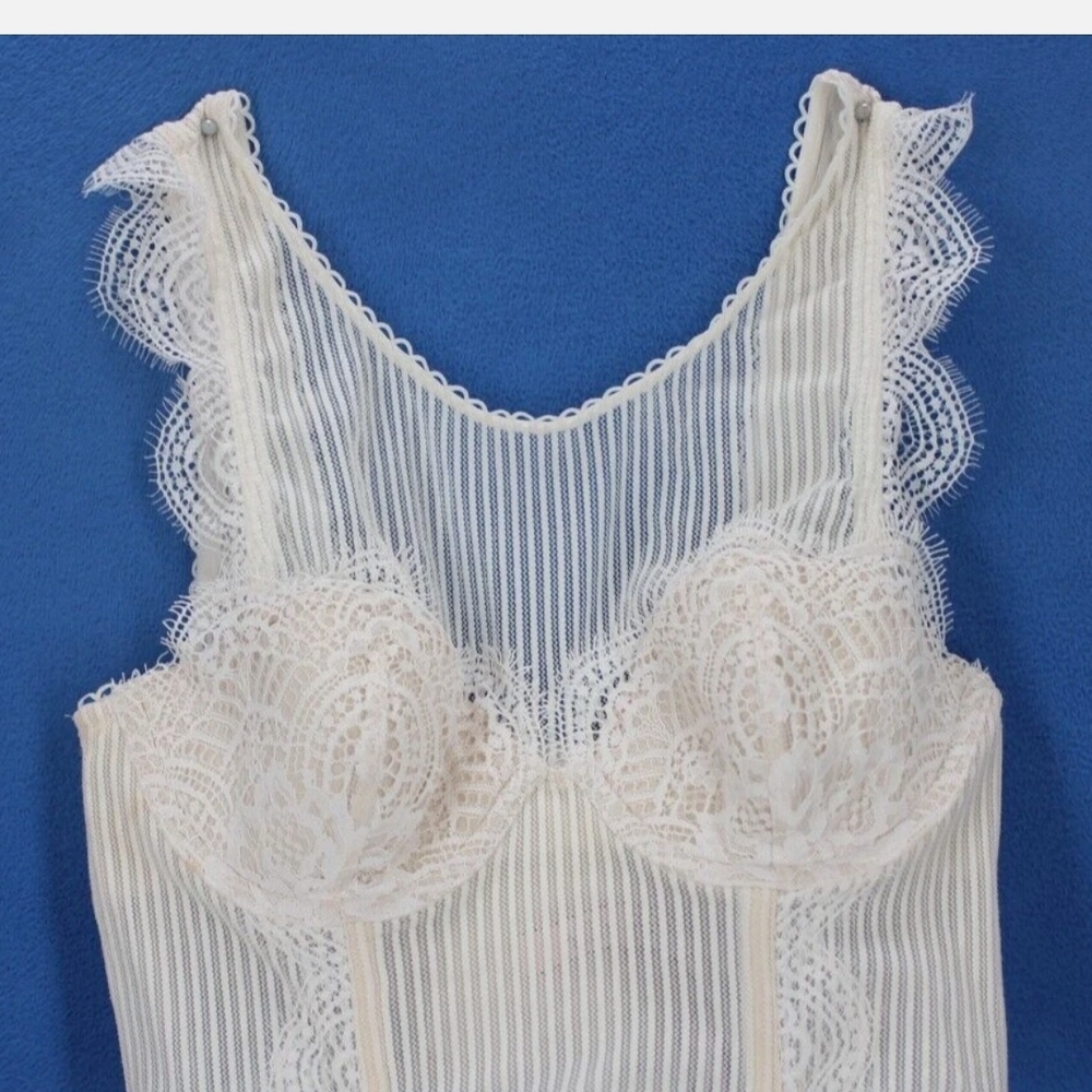 Victoria's Secret Cream Lace Corset